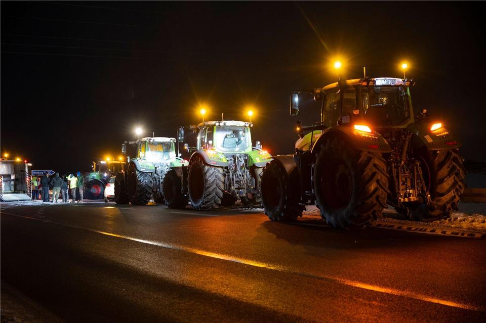 Der Landkreis hatte die geplanten Proteste der Bauern verboten. (Archivbild)Philip Dulian/dpa