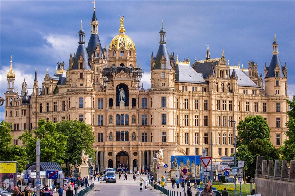 Der Landtag hat das Informationssicherheitsgesetz am Mittwoch im Schweriner Schloss beschlossen. (Archivbild)Jens Büttner/dpa