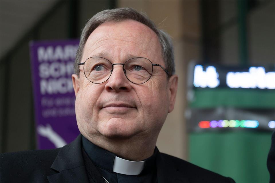Der Limburger Bischof Georg Bätzing gibt seinen Posten als Vorsitzender der Deutschen Bischofskonferenz nach sechs Jahren auf. (Archivbild)Marijan Murat/dpa