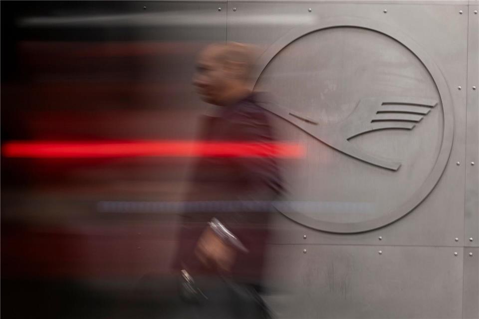 Der Lufthansa-Konzern will in seinen Verwaltungen 4000 Jobs streichen.Hannes P. Albert/dpa