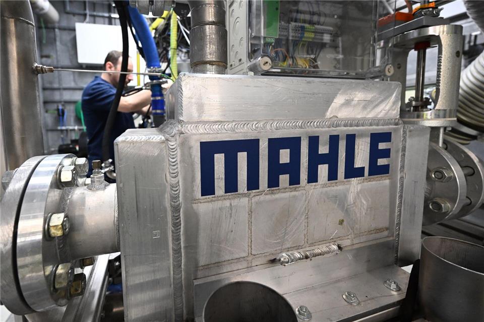 Der Mahle-Konzern lebt von der Verbrenner-Technologie. Bernd Weißbrod/dpa