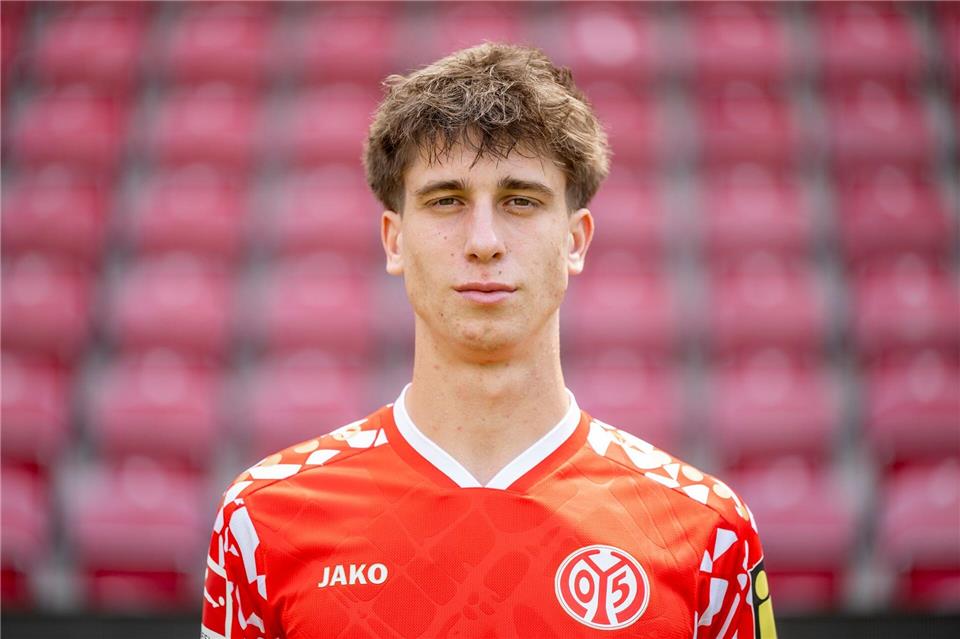 Der Mainzer Kasey Bos wechselt auf Leihbasis nach Rotterdam. (Archivbild)Torsten Silz/dpa