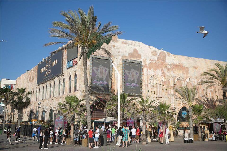 Der Megapark: gotische Kathedrale? Sauftempel.Clara Margais/dpa
