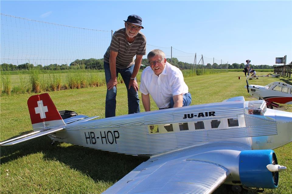 Der Modellflugclub lädt zum Schnupperfliegen ein.
