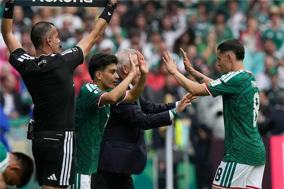 Der Moment, der ganz Mexiko verzückte. Fernando Llano/AP/dpa