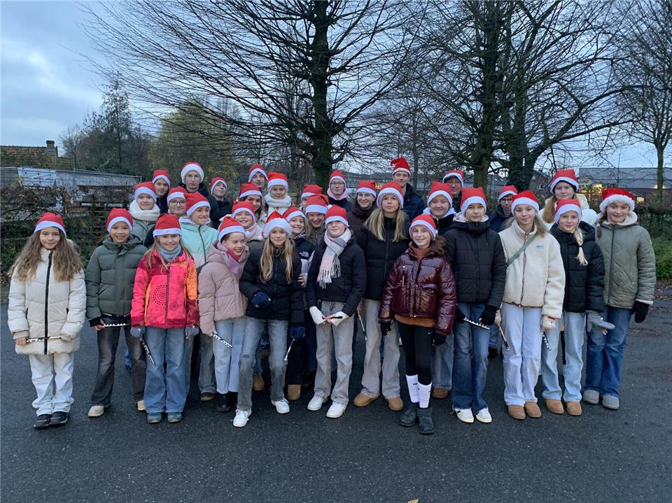 Der Nikolausumzug in Ramsdorf. Auch der Spielmannszug Ramsdorf war mit einer gro...