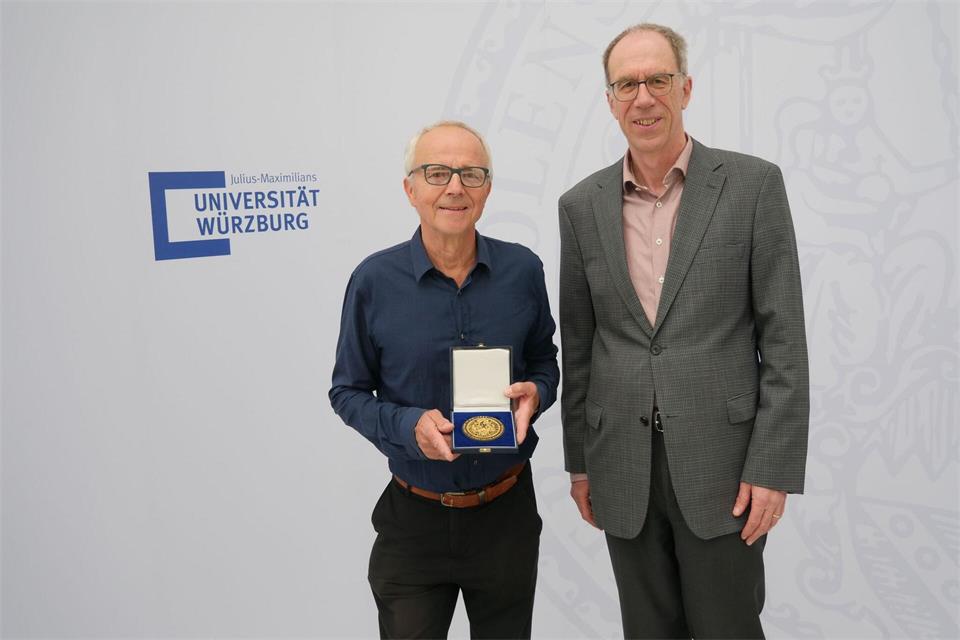 Der Nobelpreis für Medizin geht in diesem Jahr unter anderem an Georg Nagel.Robert Emmerich/Universität Würzburg /dpa