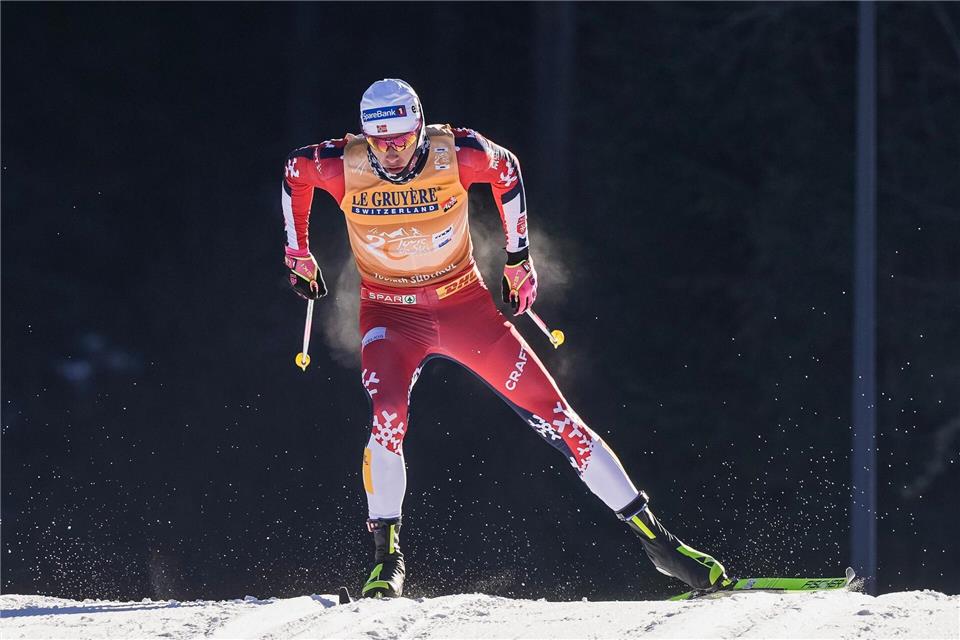 Der Norweger Johannes Hoesflot Klaebo hat die Tour de Ski gewonnen. Terje Pedersen/NTB Scanpix/AP/dpa