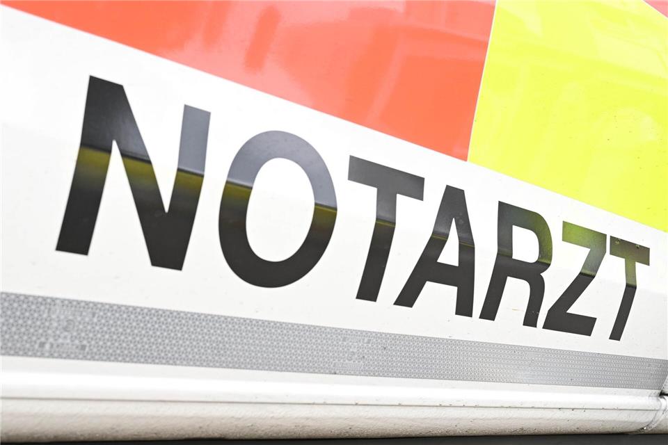 Der Notarzt konnte nur noch den Tod des Mannes feststellen. (Symbolbild)Bernd Weißbrod/dpa