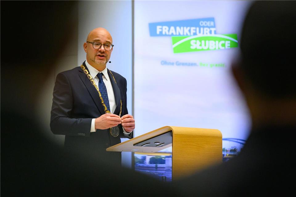 Der Oberbürgermeister der Stadt Frankfurt (Oder), Axel Strasser (parteilos), sieht die Kontrollen an der polnischen Grenze auch skeptisch. (Archivbild) Patrick Pleul/dpa