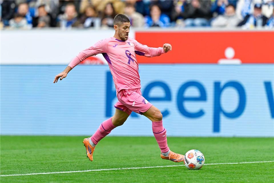 Der Offensivspieler würde gegen den Hamburger SV sein 300. Bundesligaspiel bestreiten. (Archivbild) Uwe Anspach/dpa