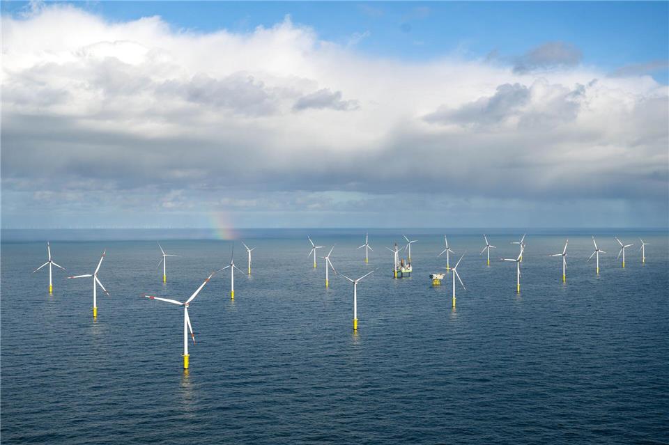 Der Offshore-Windpark Riffgat rund 15 Kilometer nördlich der Insel Borkum.Sina Schuldt/dpa