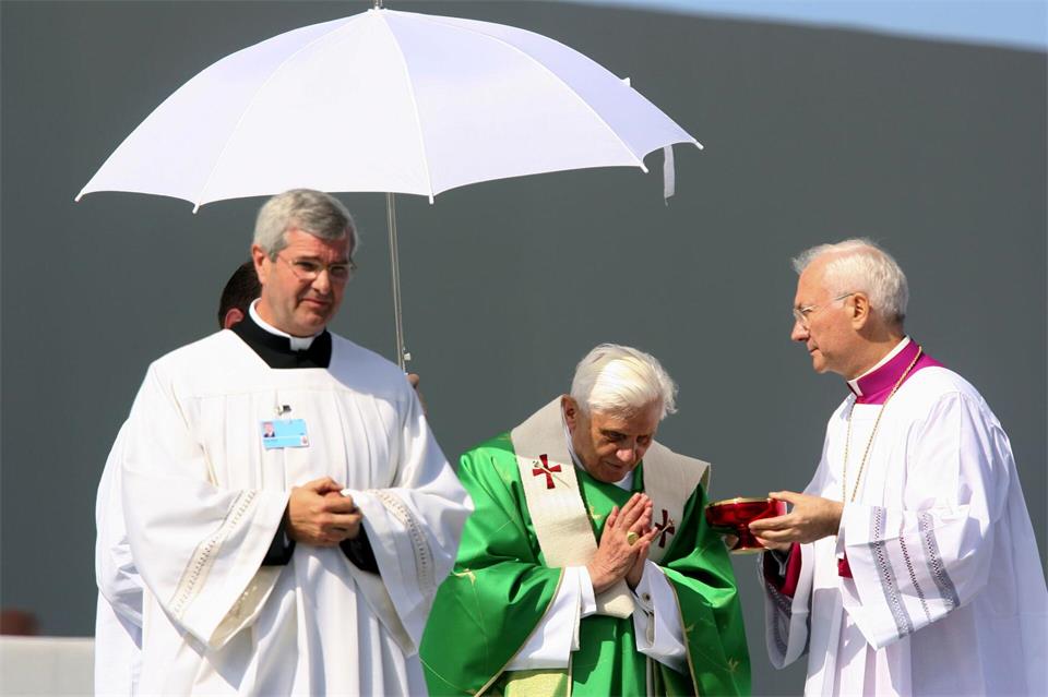 Der Papst feierte einen Gottesdienst auf dem Münchner Messegelände. (Archivbild)picture-alliance/ dpa