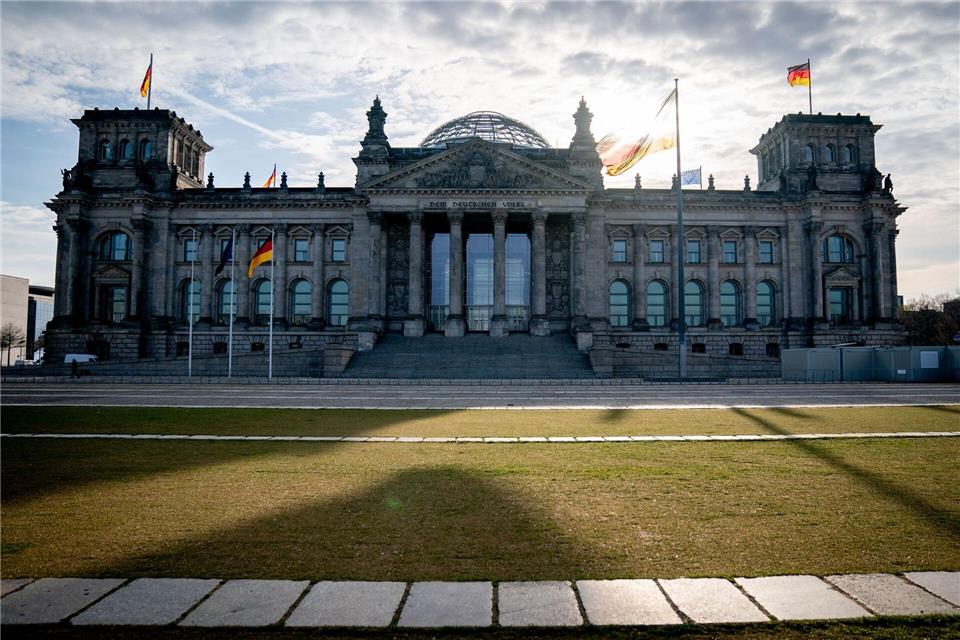 Der Petitionsausschuss des Bundestages berät öffentlich über erfolgreiche Eingaben. (Symbolbild)Kay Nietfeld/dpa
