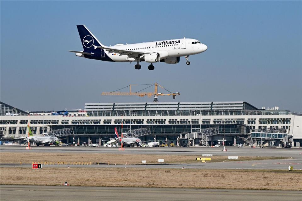 Der Pilotenstreik bei der Lufthansa betrifft Passagiere in Baden-Württemberg kaum. (Archivbild)Bernd Weißbrod/dpa