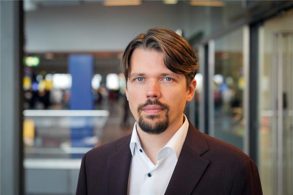 Der Politikwissenschaftler Jan Philipp Thomeczek sieht einen Trend zu parteilosen Kandidaten bei Kommunalwahlen. (Archivbild)Soeren Stache/dpa