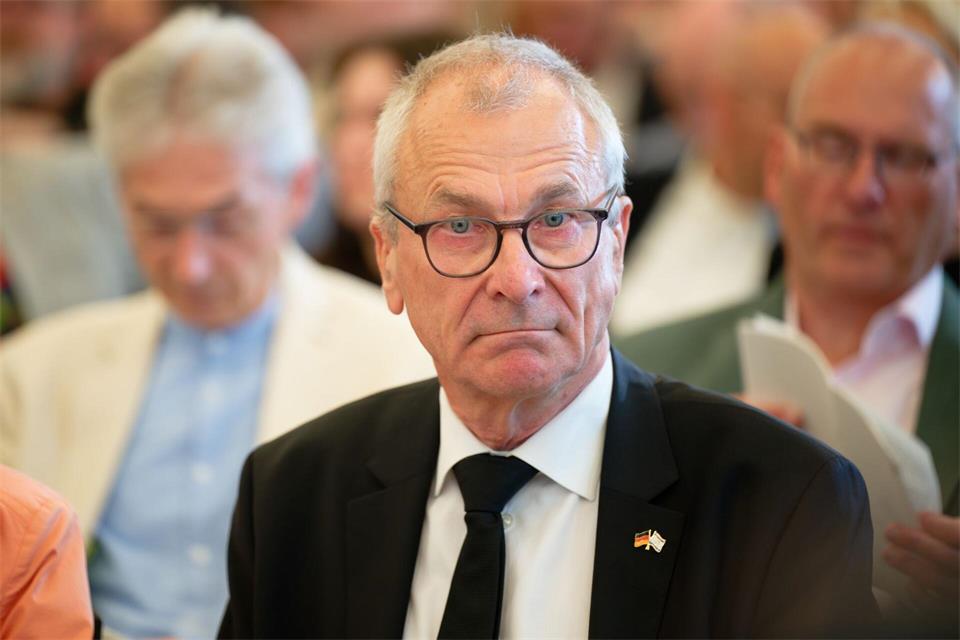 Der Präsident der deutsch-israelitischen Gesellschaft, Volker Beck, sieht eine Koalition mit der Linkspartei in Berlin kritisch. (Archivfoto)Henning Kaiser/dpa