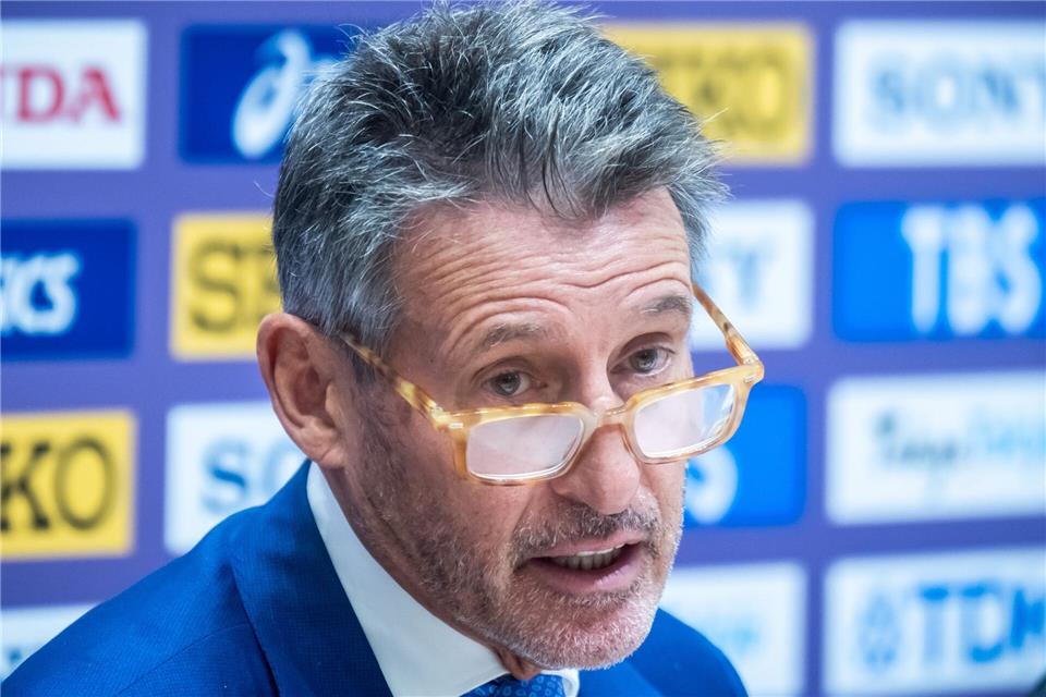 Der Präsident des Leichtathletik-Weltverbands, Sebastian Coe, hofft auf eine friedliche Einigung mit Blick auf den russischen Angriffskrieg gegen die Ukraine.Michael Kappeler/dpa