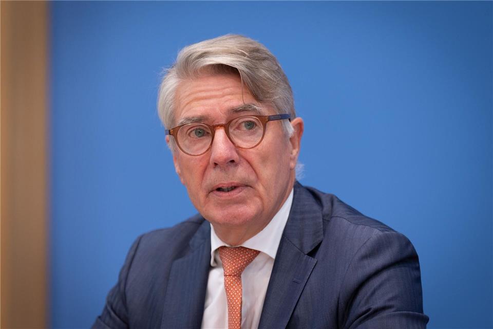 Der Präsident des Pharmaverbands VFA kritisiert das Sparpaket von Gesundheitsministerin Nina Warken. (Archivbild)Soeren Stache/dpa