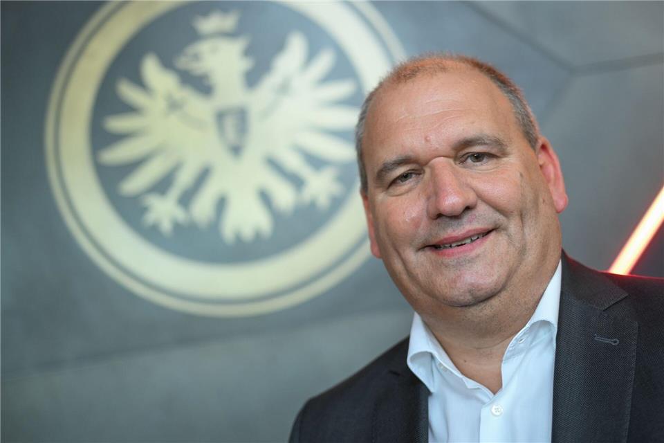Der Präsident von Eintracht Frankfurt, Mathias Beck, darf sich über ein stetiges Wachstum bei den Mitgliederzahlen freuen. (Archivbild)Arne Dedert/dpa