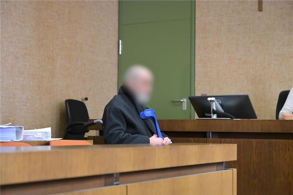 Der Priester schwieg erst zu den Vorwürfen - und sprach dann ganz zum Schluss. Malin Wunderlich/dpa