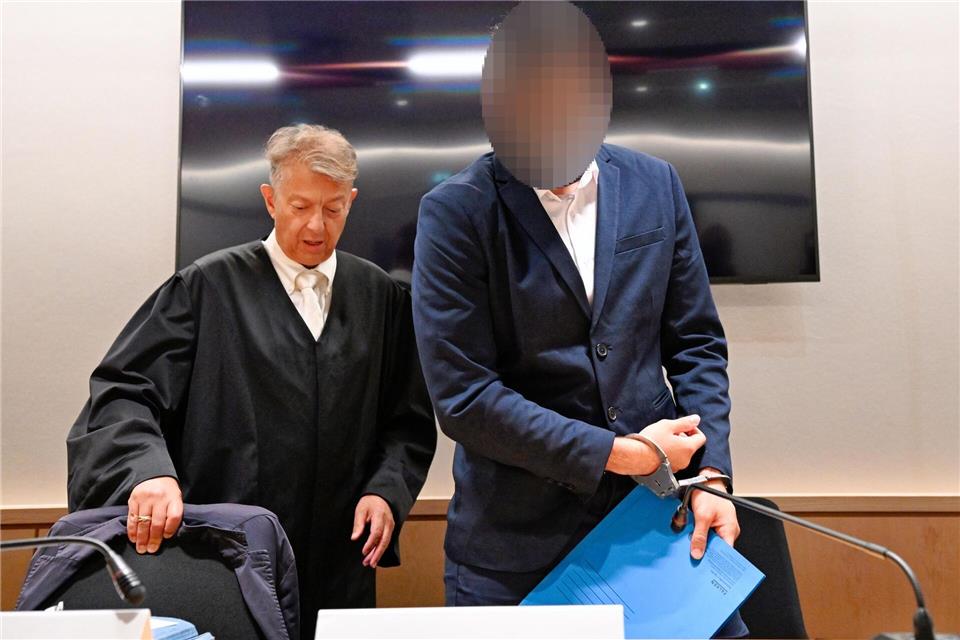 Der Prozess geht dem Ende zu. Der 26-Jährige ist wegen Körperverletzung mit Todesfolge angeklagt. (Archivbild)Uwe Anspach/dpa