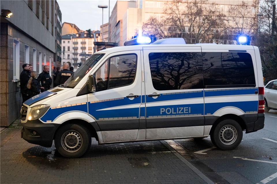 Der Prozess startete unter starken Sicherheitsvorkehrungen.Michael Brandt/dpa