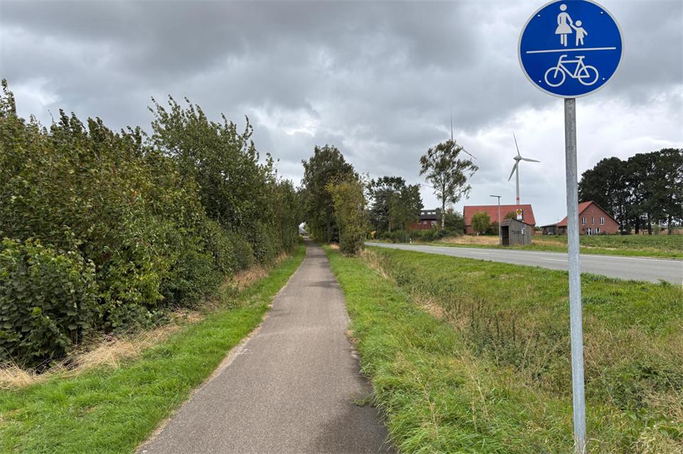 Der Radweg entlang der Lembecker Straße in Heiden wird vom Kreis saniert.