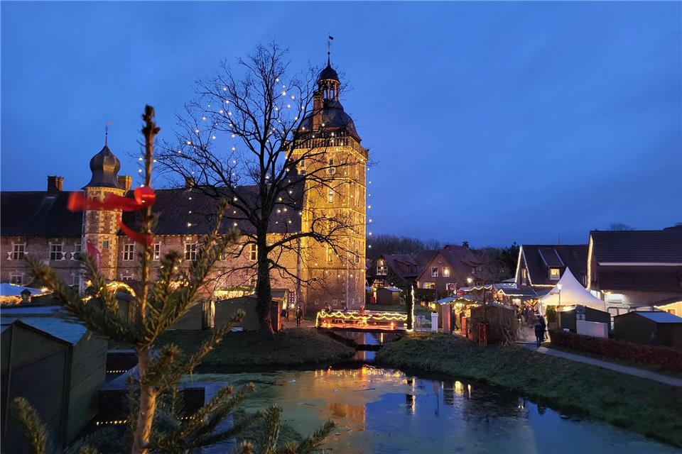 Der Raesfelder Adventsmarkt findet vom 4. bis 7. Dezember statt.