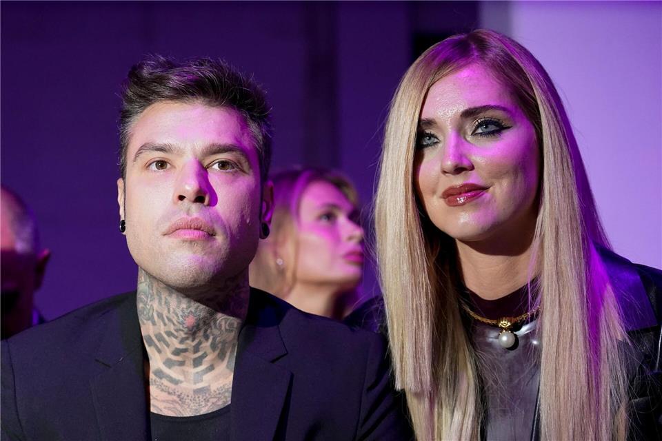 Der Rapper Fedez mit seiner früheren Ehefrau Chiara Ferragni. (Archivbild)Alberto Pezzali/AP/dpa