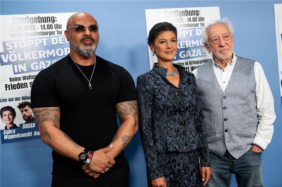 Der Rapper Massiv, Parteigründerin Sahra Wagenknecht und Schauspieler Dieter Hallervorden sind die Gesichter der Demo am Samstag. Fabian Sommer/dpa
