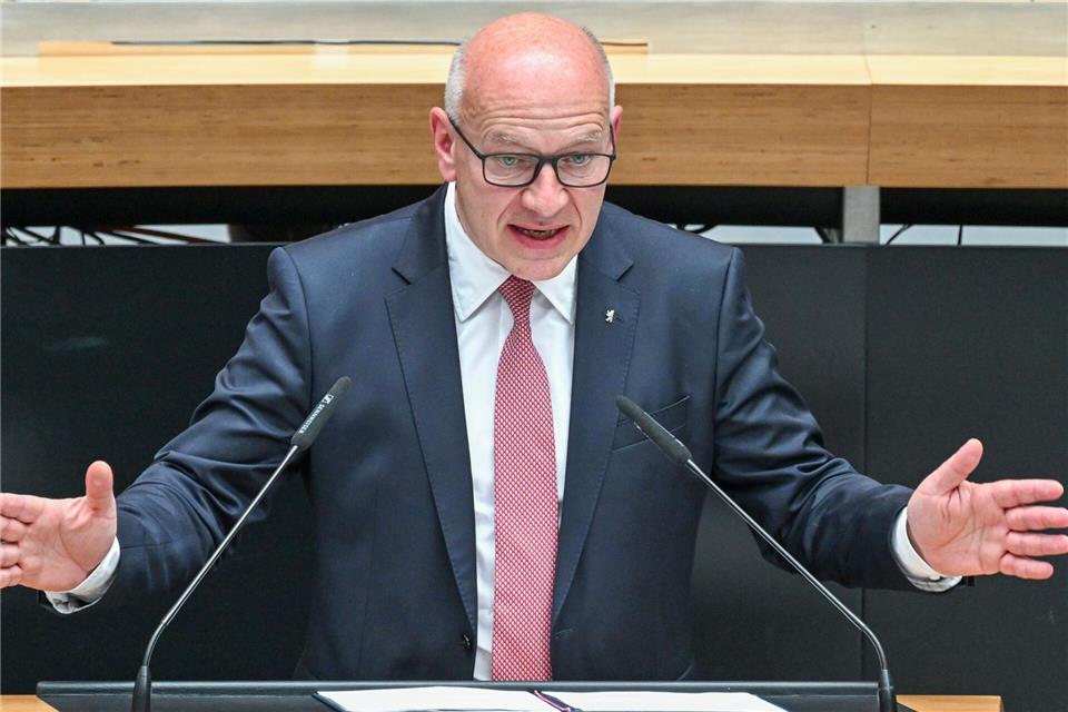 Der Regierende Bürgermeister Kai Wegner (CDU) hatte seinen neuen Digitalisierungs-Staatssekretär Matthias Hundt aus Dresden nach Berlin geholt. Jens Kalaene/dpa