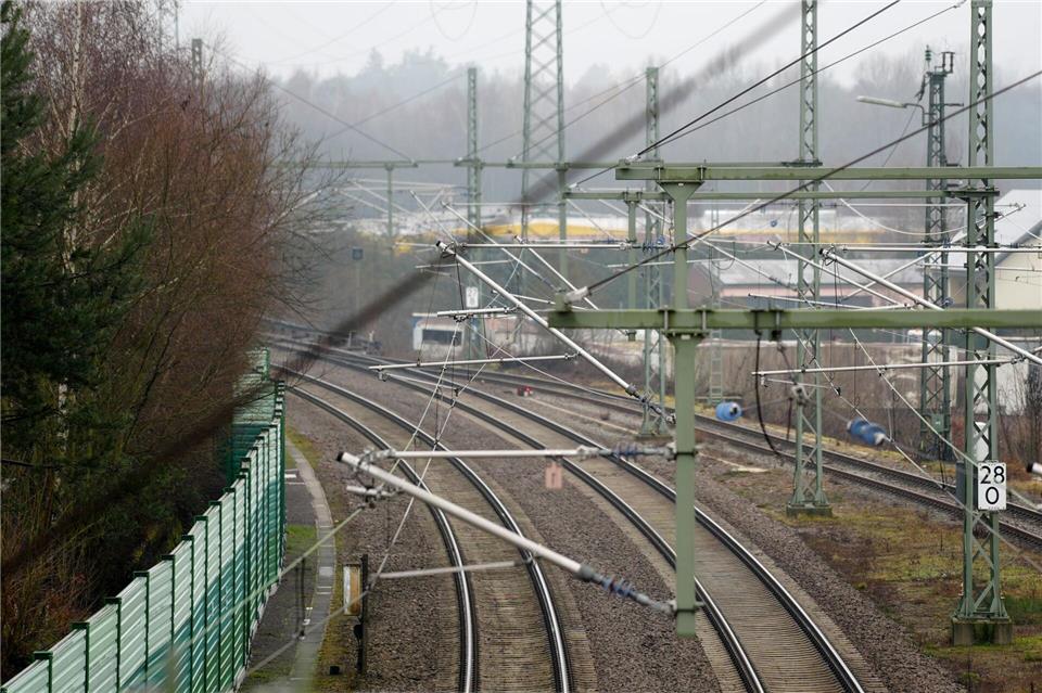 Der Regionalzug war in Richtig Homburg unterwegs. Patrick von Frankenberg/dpa