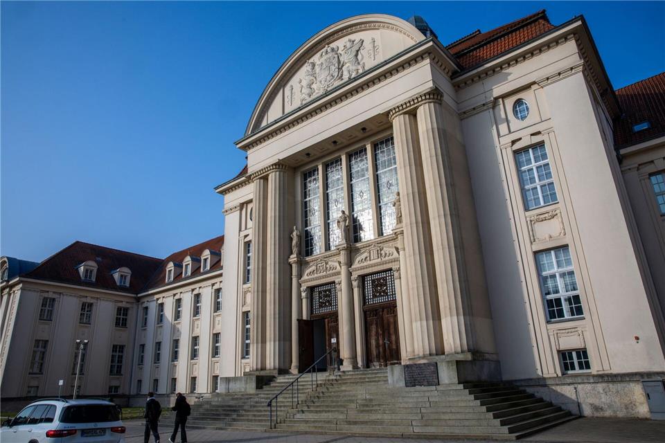 Der Richter folgte dem Antrag der Staatsanwaltschaft nicht. (Symbolbild)Jens Büttner/dpa