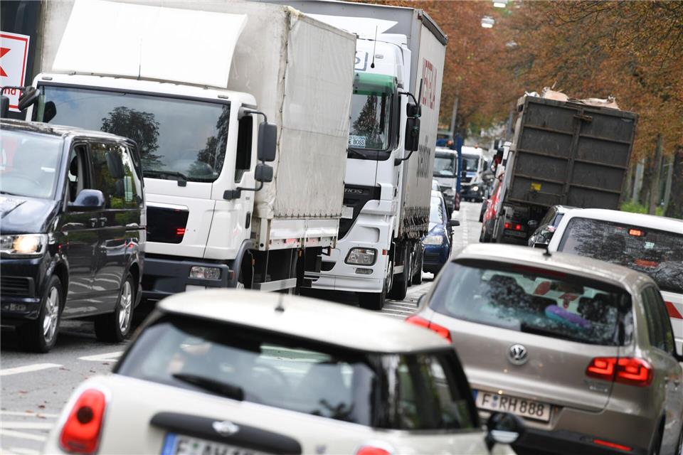 Der Riederwaldtunnel soll den Verkehr in Frankfurt flüssiger machen. (Archivbild)Arne Dedert/dpa