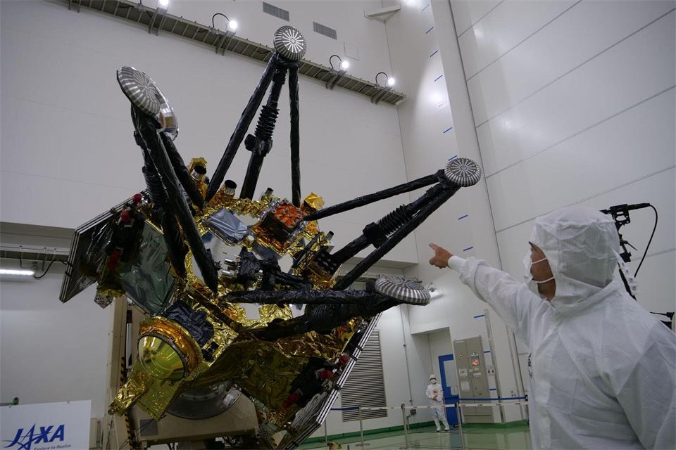 Der Rover „Idefix“ soll die Marsmond-Oberfläche 100 Tage lang erkunden. (Archivbild) -/Deutsches Zentrum für Luft- und Raumfahrt (DLR)/dpa
