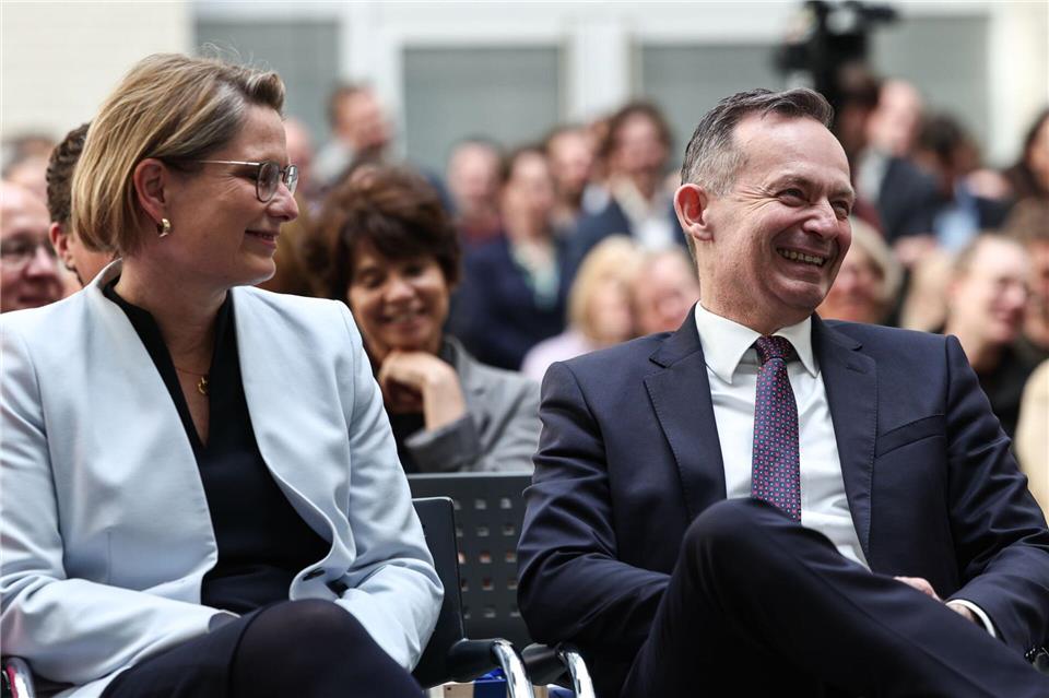 Der Ruf nach Berlin sei für sie überraschend gekommen, so die SPD-Politikerin.Hannes P. Albert/dpa