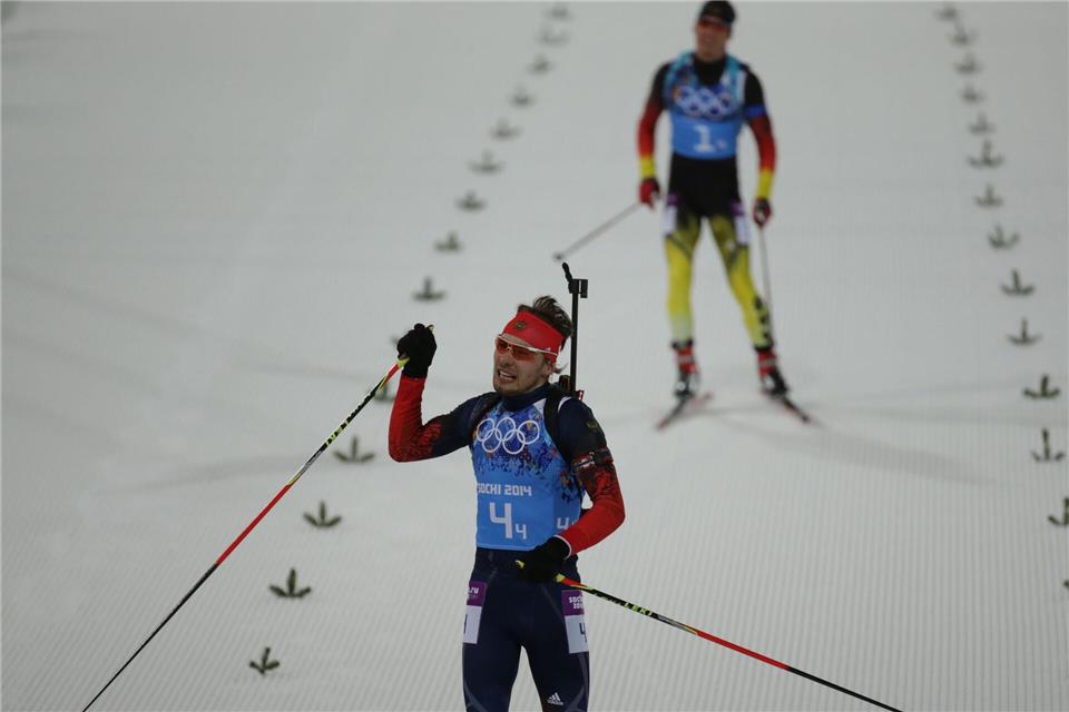 Der Russe Anton Schipulin lief 2014 vor Simon Schempp ins Ziel. (Archivbild)picture alliance / dpa