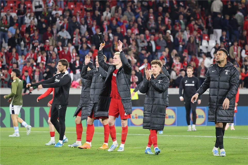 Der SC Freiburg steht vor dem Halbfinal-Einzug in der Europa League.Philipp von Ditfurth/dpa