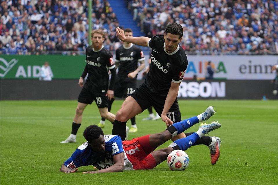Der SC Freiburg verliert beim HSV trotz zwei Treffern von Igor Matanovic (oben).Marcus Brandt/dpa