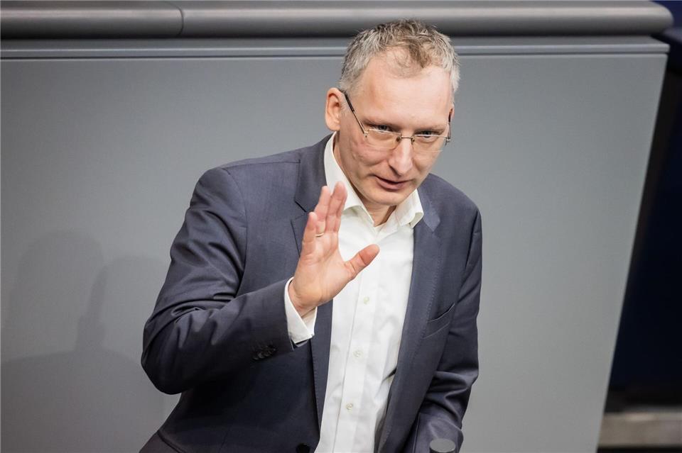 Der SPD-Bundestagsabgeordnete Mathias Papendieck unterliegt Amtsinhaber Matthias Rudolph bei der Stichwahl zum Bürgermeisteramt in Fürstenwalde/Spree. (Archivbild)Christoph Soeder/dpa