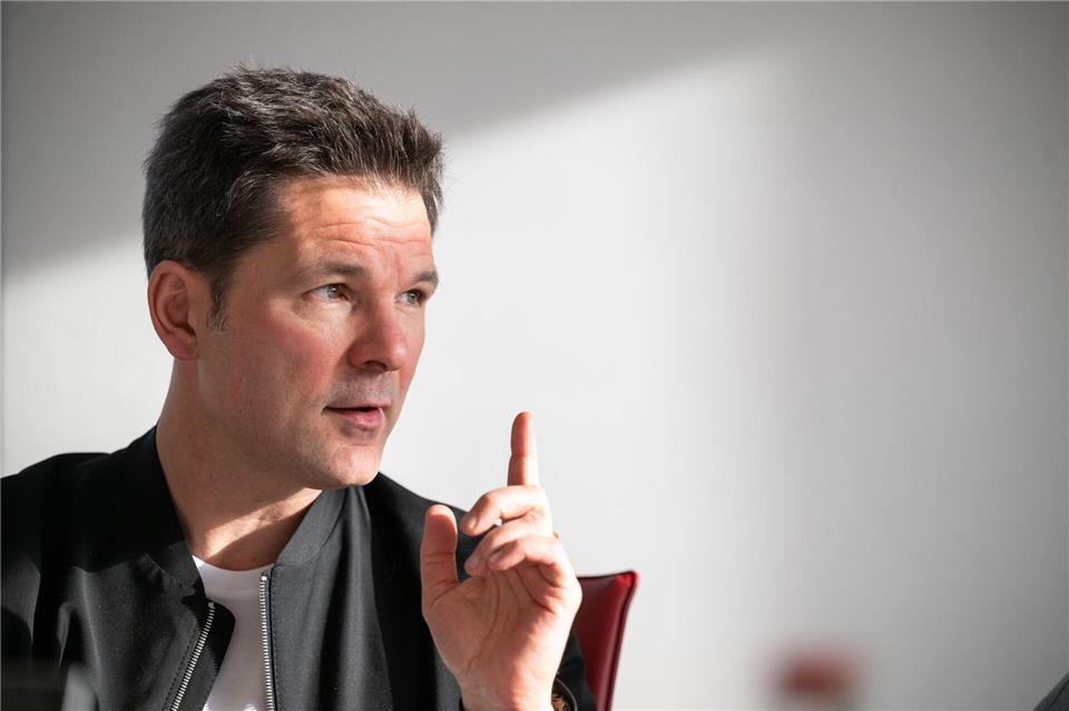 Der SPD-Spitzenkandidat für die Wahl zum Berliner Abgeordnetenhaus, Steffen Krach, will gern ins Rote Rathaus. (Archivbild)   Sebastian Christoph Gollnow/dpa