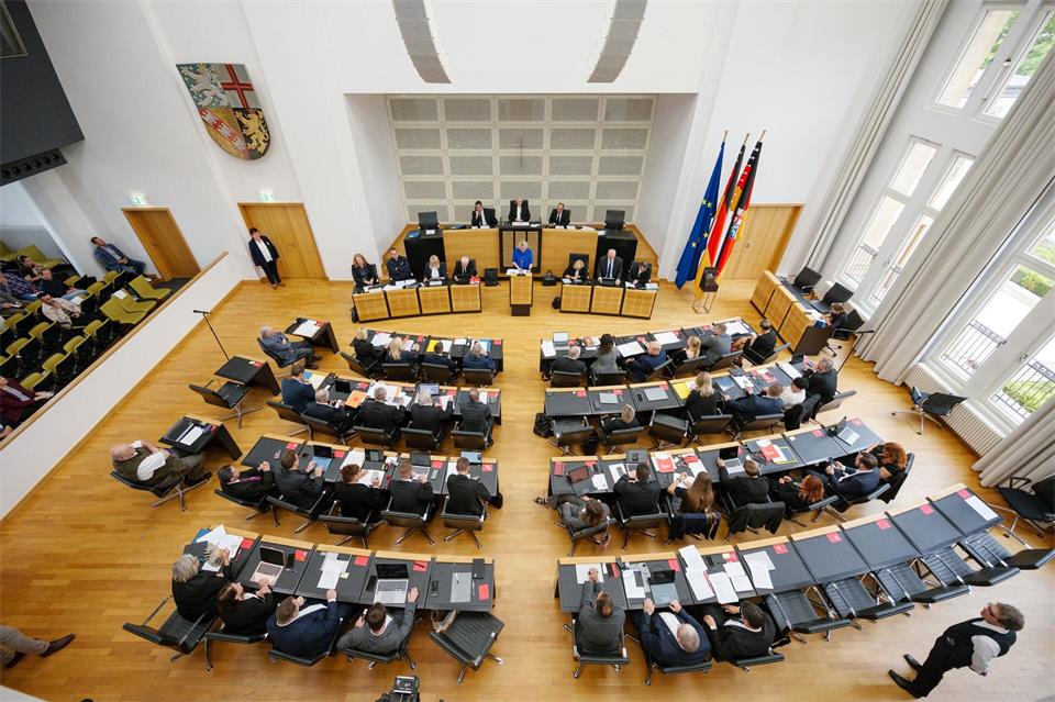 Der Saar-Landtag redete über die Zukunft der Stahlindustrie. (Archivbild)Oliver Dietze/dpa