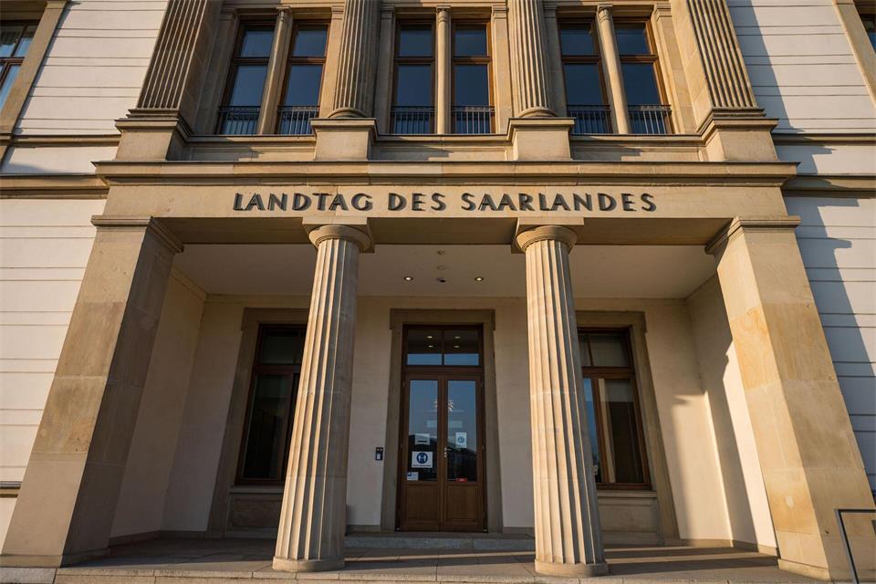 Der Saar-Landtag stritt über die Innere Sicherheit. (Archivbild)Oliver Dietze/dpa