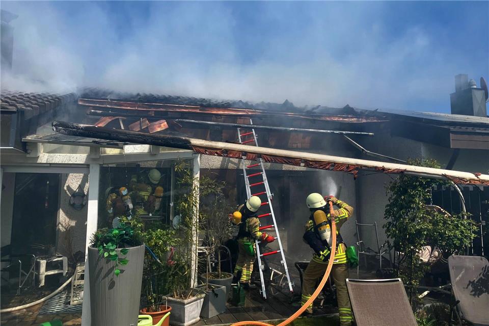 Der Schaden geht in den sechsstelligen Bereich.-/Feuerwehr Heilbronn /dpa