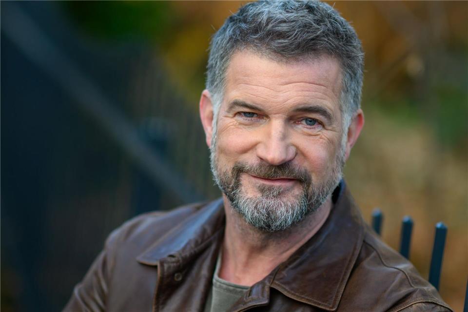 Der Schauspieler Simon Böer wird der neue Ermittler Jan Trebbe im Leipziger „SOKO“-Team.Hendrik Schmidt/dpa
