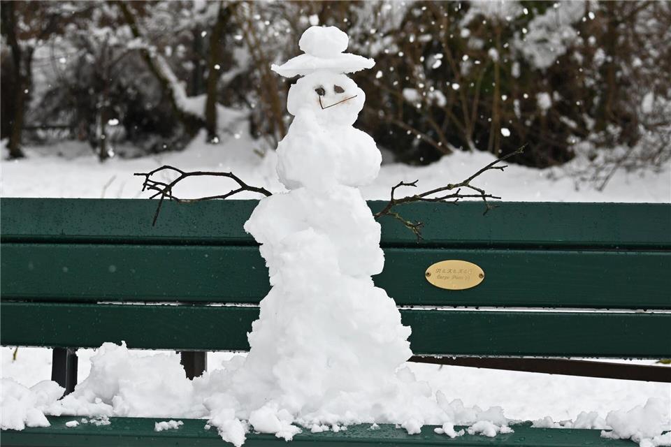 Der Schnee schmilzt im Flachland wieder dahin. Katrin Requadt/dpa