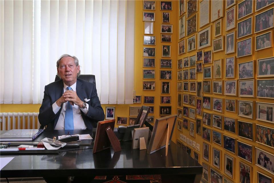 Der Schönheitschirurg wird am Sonntag für einen Tag zum Prediger. (Archivbild)Karl-Josef Hildenbrand/dpa