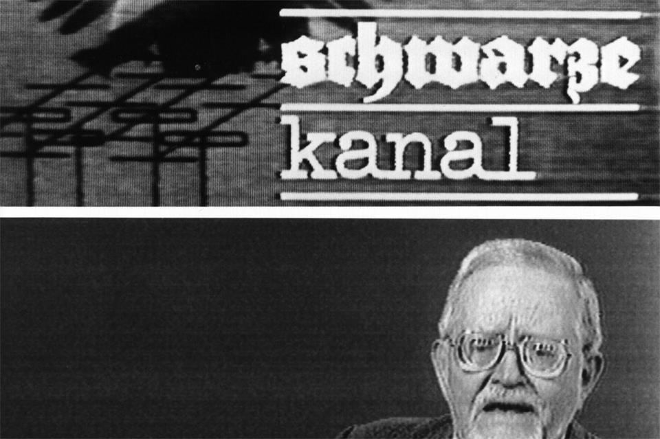 „Der Schwarze Kanal“ sollte die DDR-Zuschauer auf Linie bringen. (Archivbild)dpa