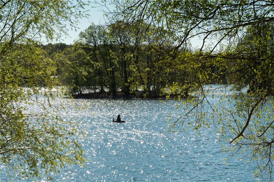 Der See liegt zur Hälfte in Brandenburg und zur Hälfte in Berlin (Archivbild). Soeren Stache/dpa-Zentralbild/ZB